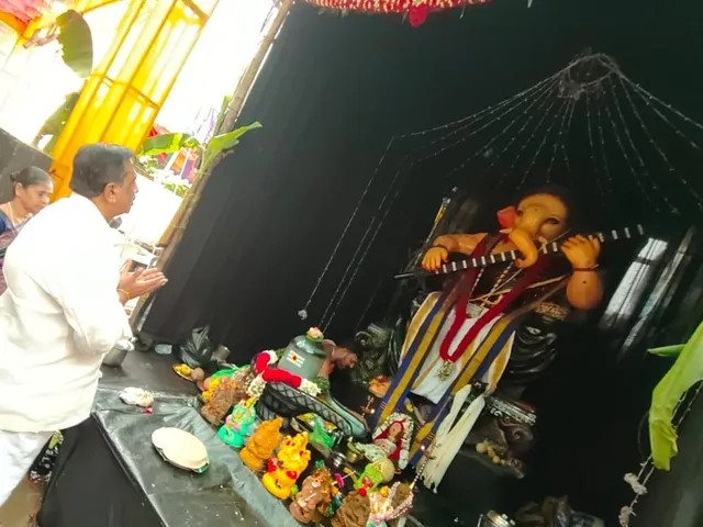 మండపాలను సందర్శించిన బత్యాల చంగల్ రాయుడు