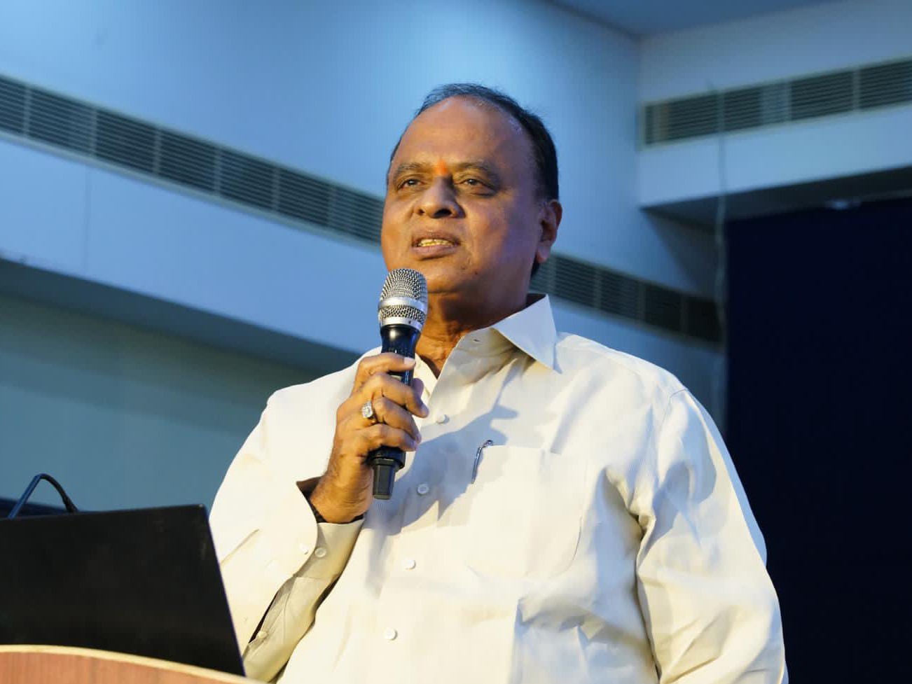 తెలుగు భాష దినోత్సవం మన గౌరవానికి ప్రతీక: ఎంపీ