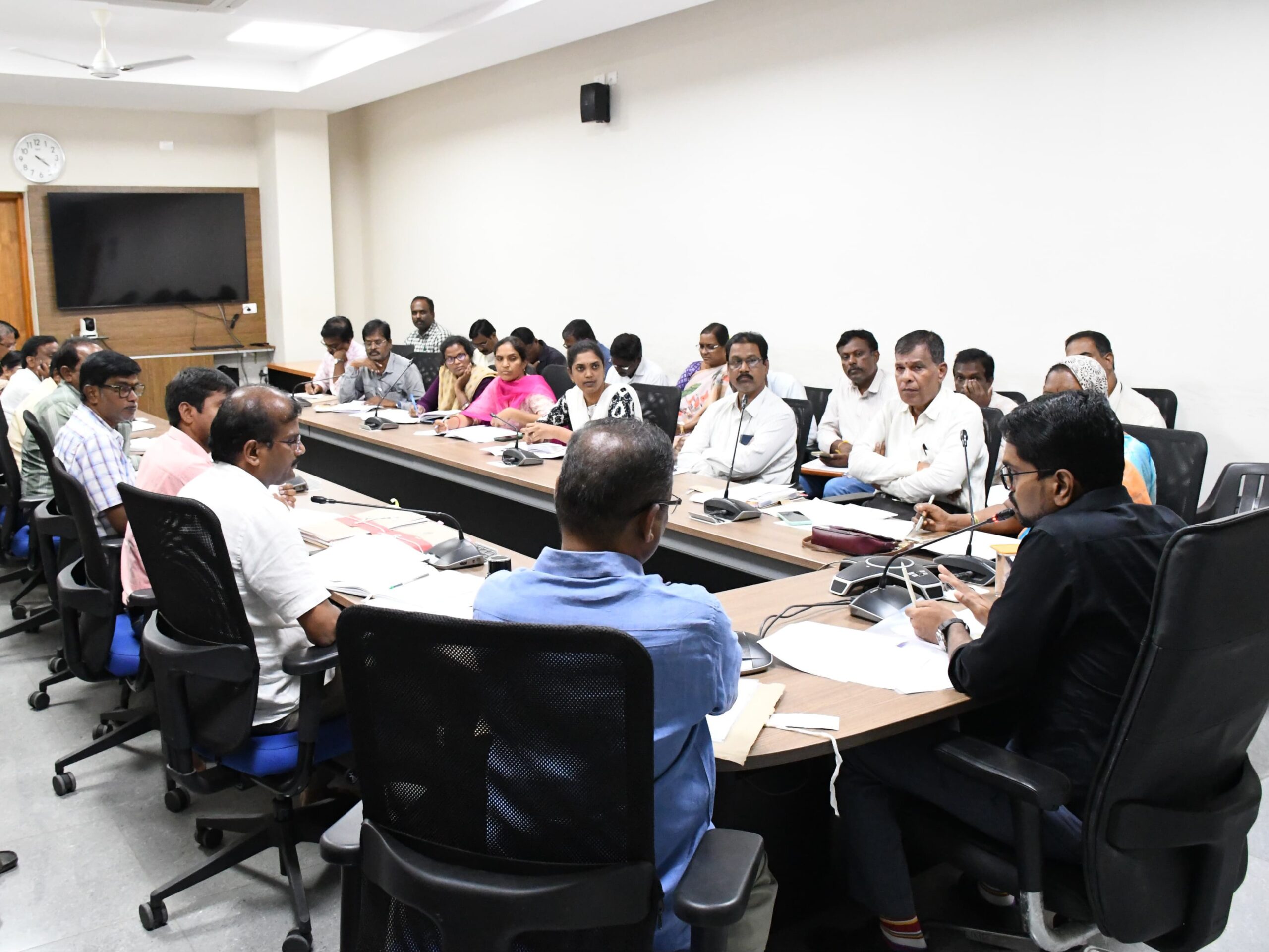 తప్పులు లేని ఫోటో ఎలెక్ట్రోరల్ పబ్లిష్ చేయాలి: కలెక్టర్