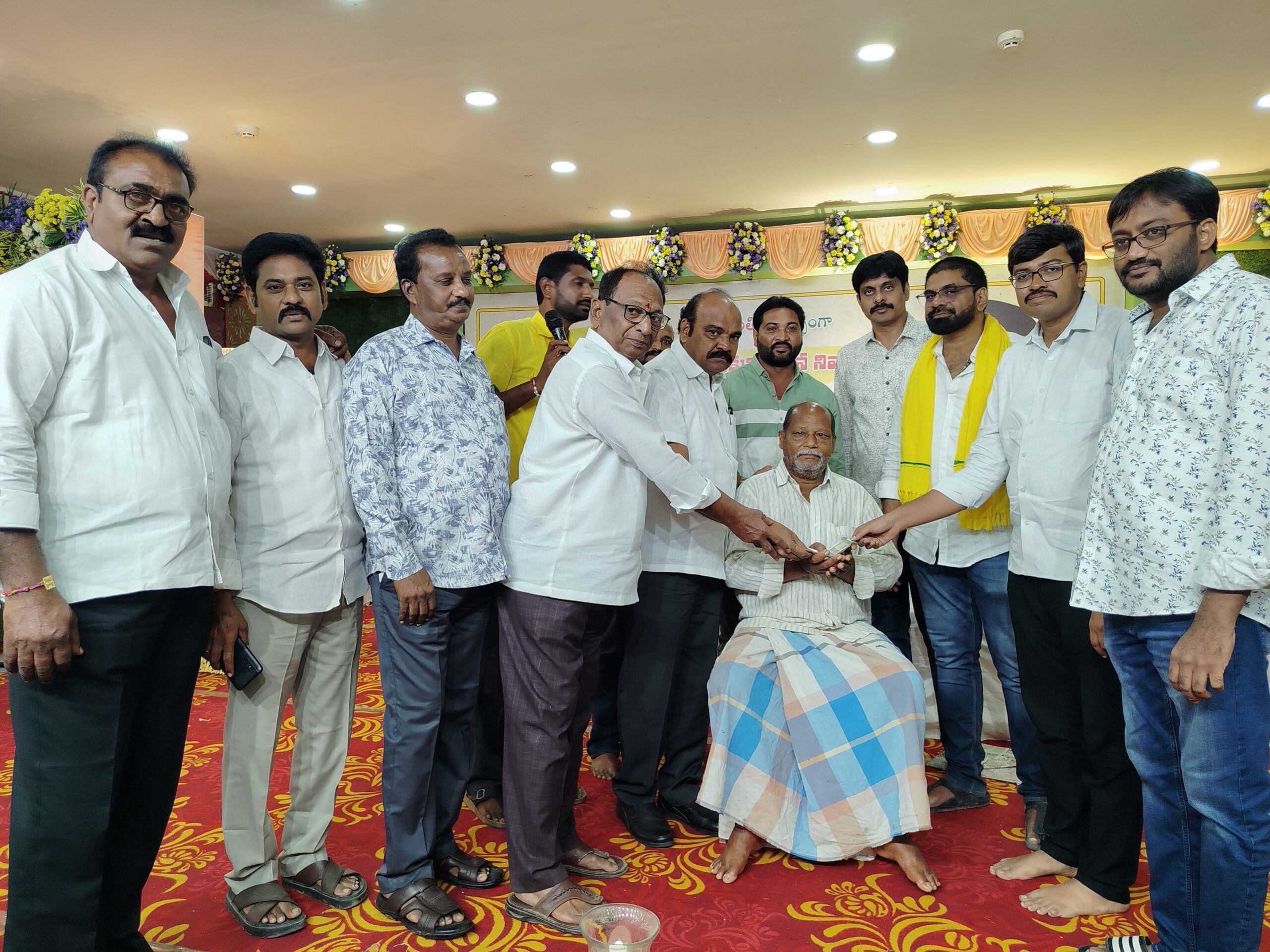 రావెళ్ల ఫౌండేషన్ సేవలు పేదలకు వరం
