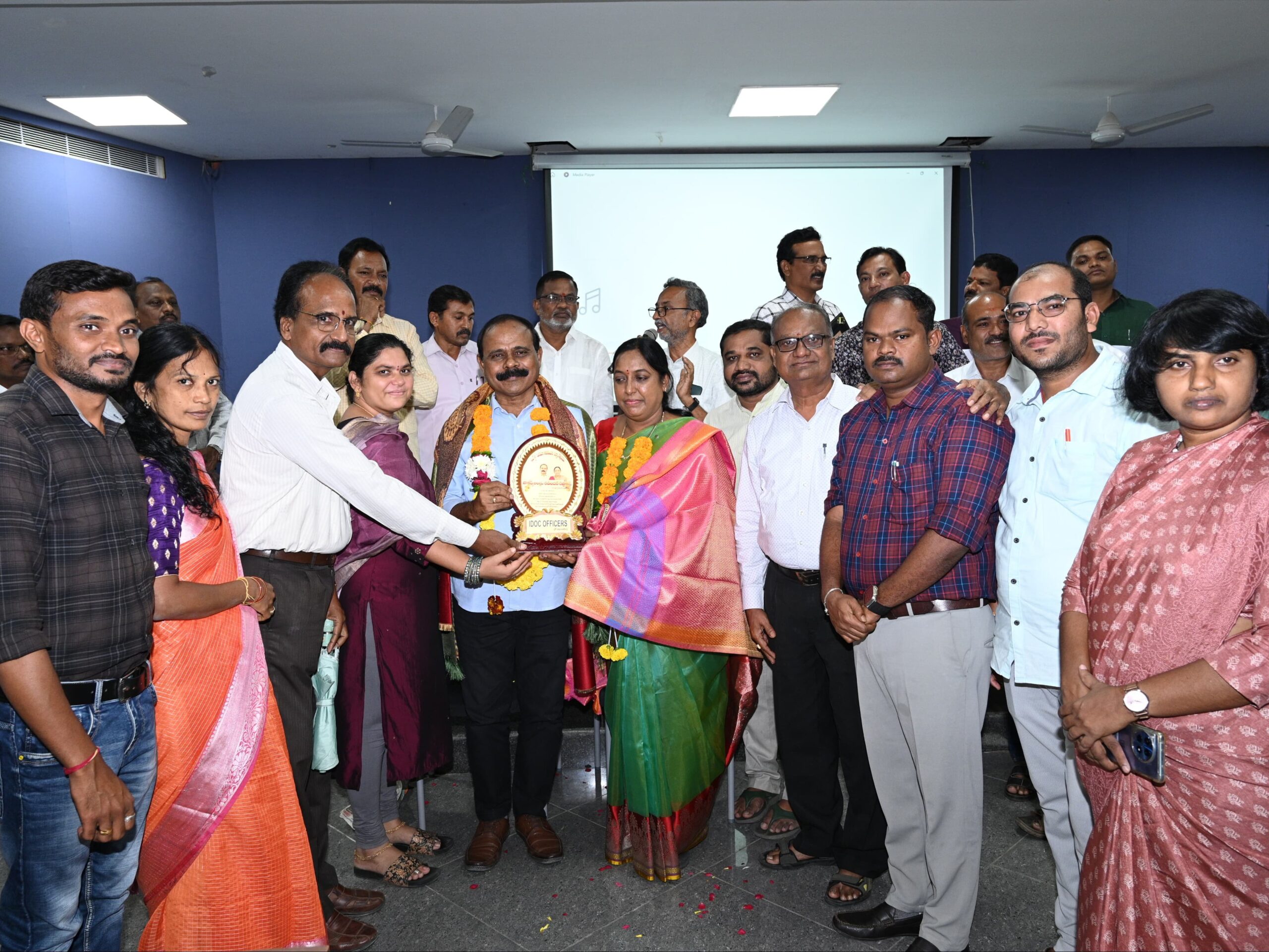 ప్రతి ఉద్యోగి జీవితంలో పదవి విరమణ తప్పదు: కలెక్టర్