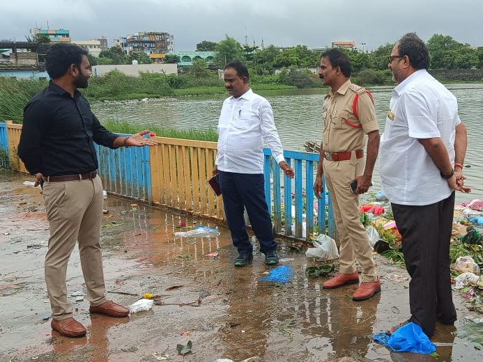 గణేష్ నిమర్జనం కోసం ఏర్పాట్ల పరిశీలన