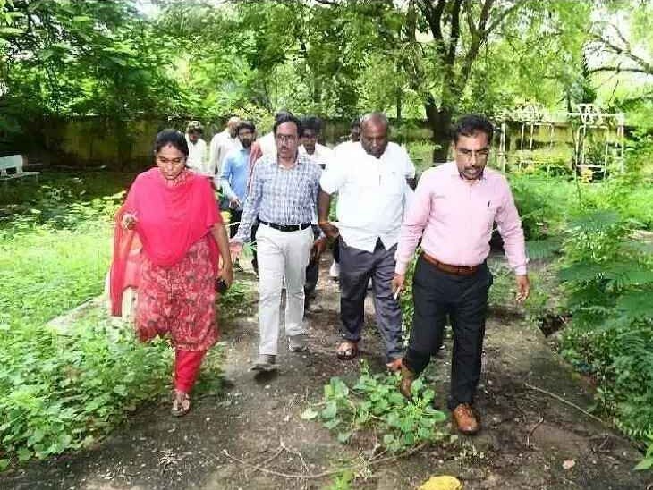 పార్కుల అభివృద్ధిపై ప్రత్యేకంగా దృష్టి: కమిషనర్
