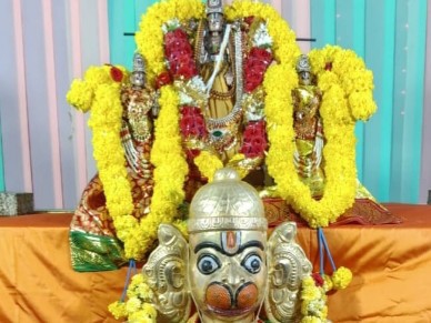 హనుమడవాహనం‌పై శ్రీ రంగడి దర్శనం