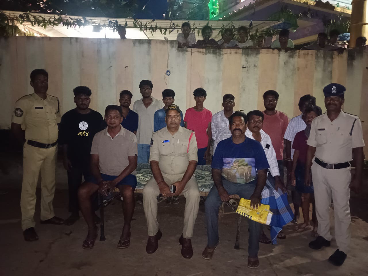 “మాదకద్రవ్యాలకు యువత దూరంగా ఉండాలి’
