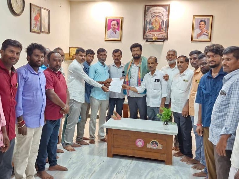 సమిష్టి కృషితోనే అభివృద్ధి సాధ్యం: ఎమ్మెల్యే