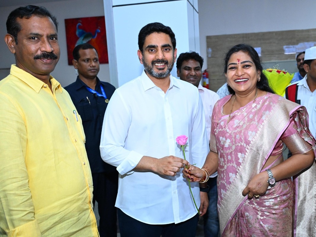 విశాఖలో లోకేష్‌కు ఘన స్వాగతం