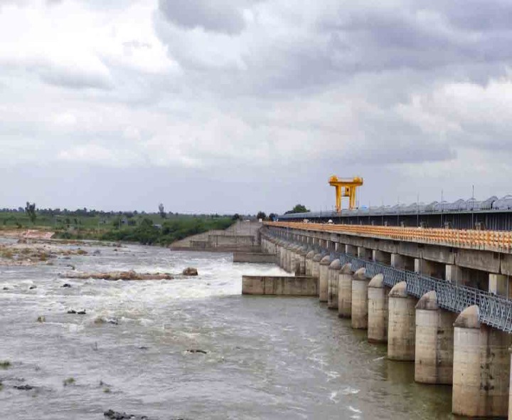 సుంకేసుల బ్యారేజీకి తగ్గిన వరద ప్రవాహం
