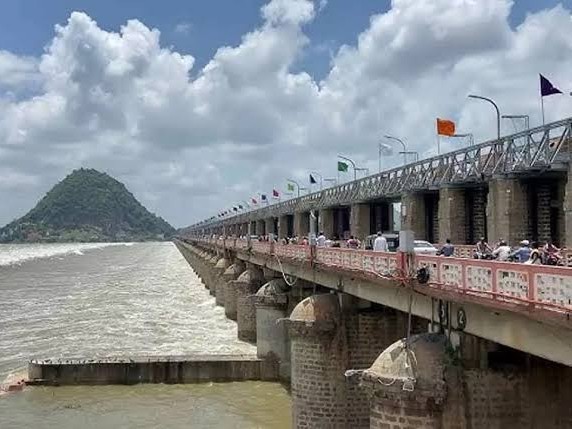 తెలుగు భాషను స్పష్టంగా మాట్లాడేది కృష్ణాజిల్లా ప్రజలేనా.!