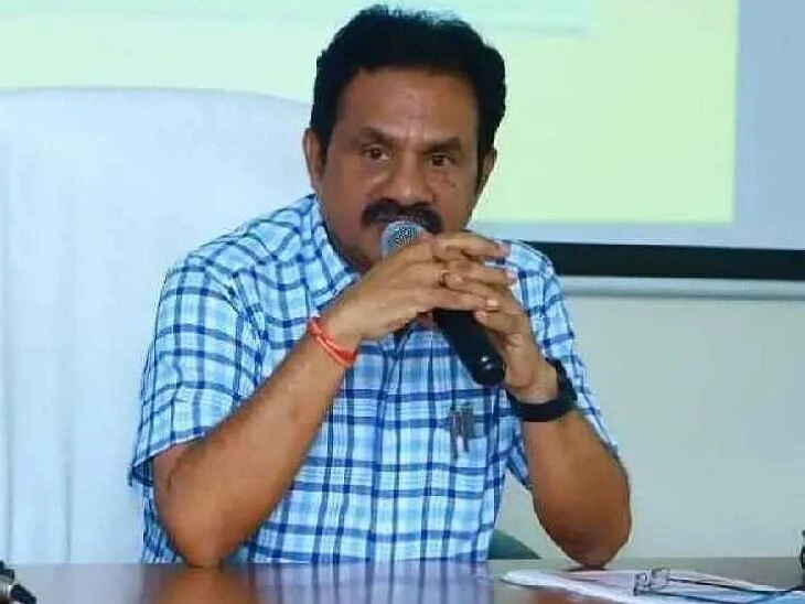 నేటి నుంచి పెన్షన్ల పంపిణీ