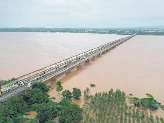 భద్రాచలంలో నిలకడిగా గోదావరి  నీటిమట్టం