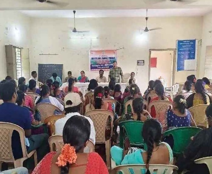 ‘గాంధీ జయంతి నాటికి 100% అక్షరాస్యత సాధించాలి’
