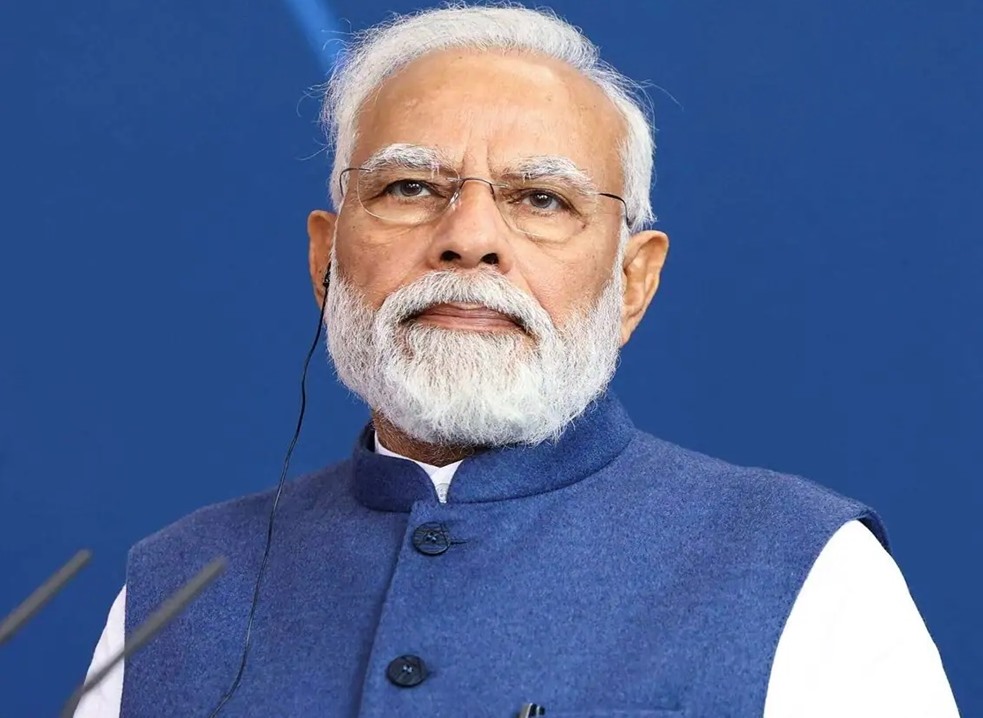 ధ్యాన్‌చంద్‌కు నివాళులర్పించిన మోదీ