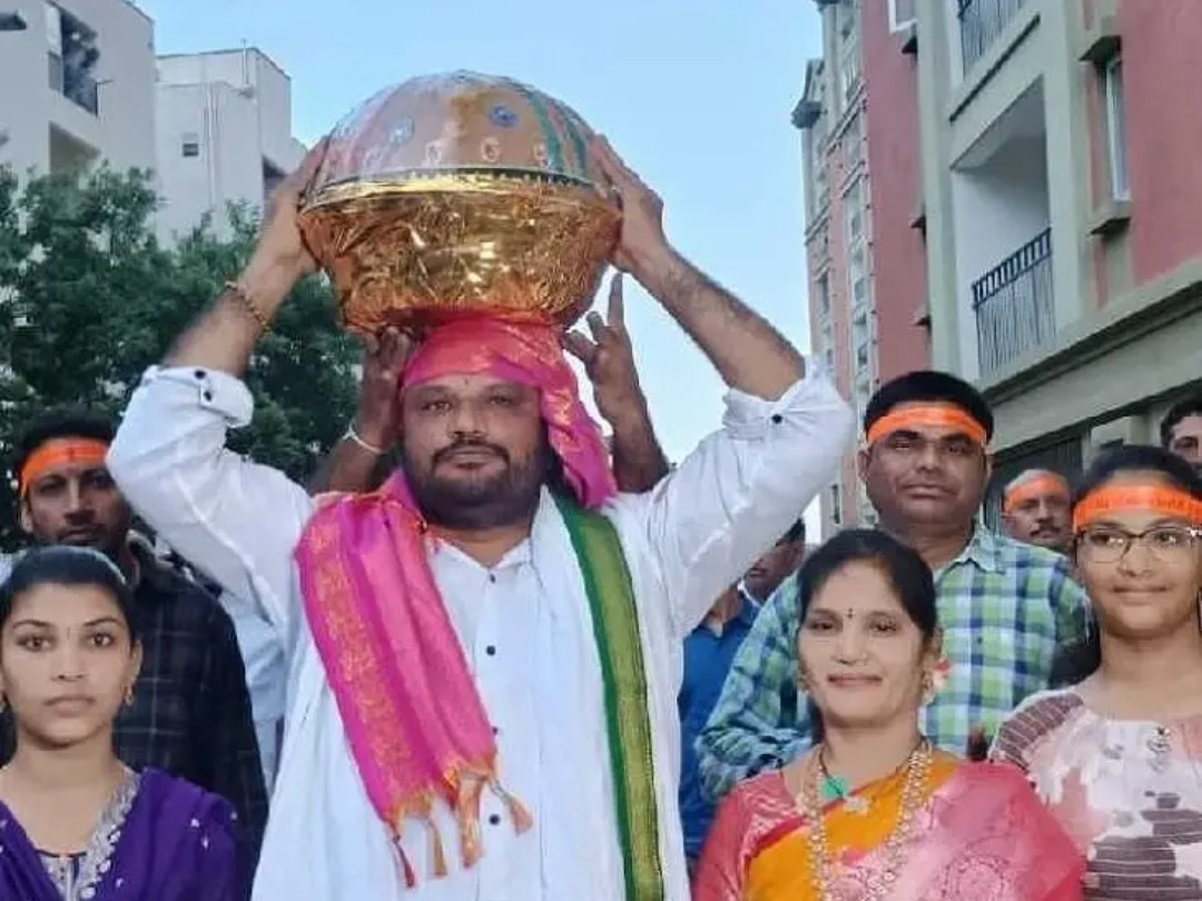 మంగళగిలో భారీ ధర పలికిన వినాయకుడి లడ్డూ