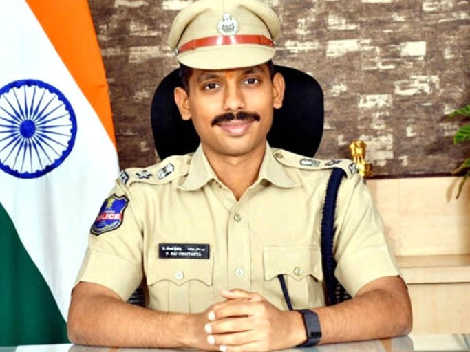 ‘నకిలీ గల్ఫ్ ఏజెంట్ల నుంచి అప్రమత్తం’