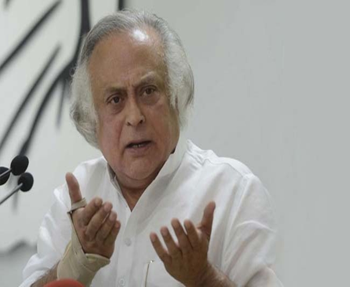 మోదీ చైనా పర్యటనపై కాంగ్రెస్ విమర్శలు