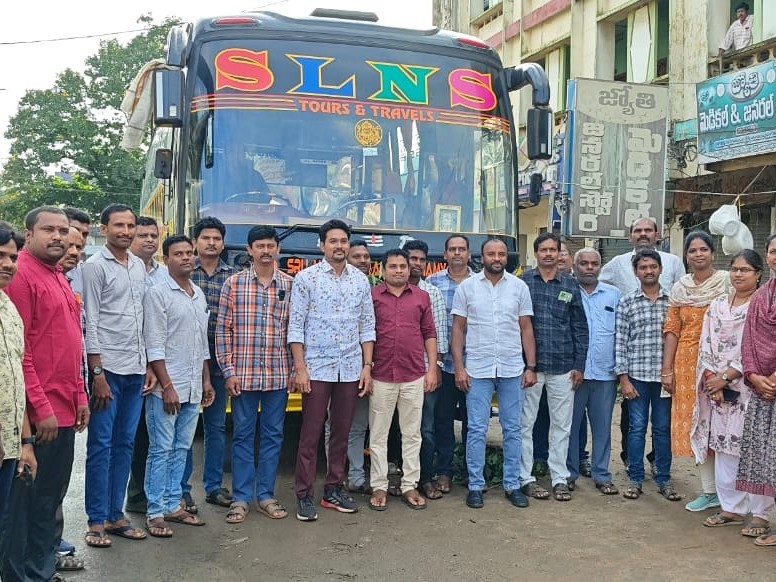 చలో విజయవాడకు తరలిన ఉద్యోగులు