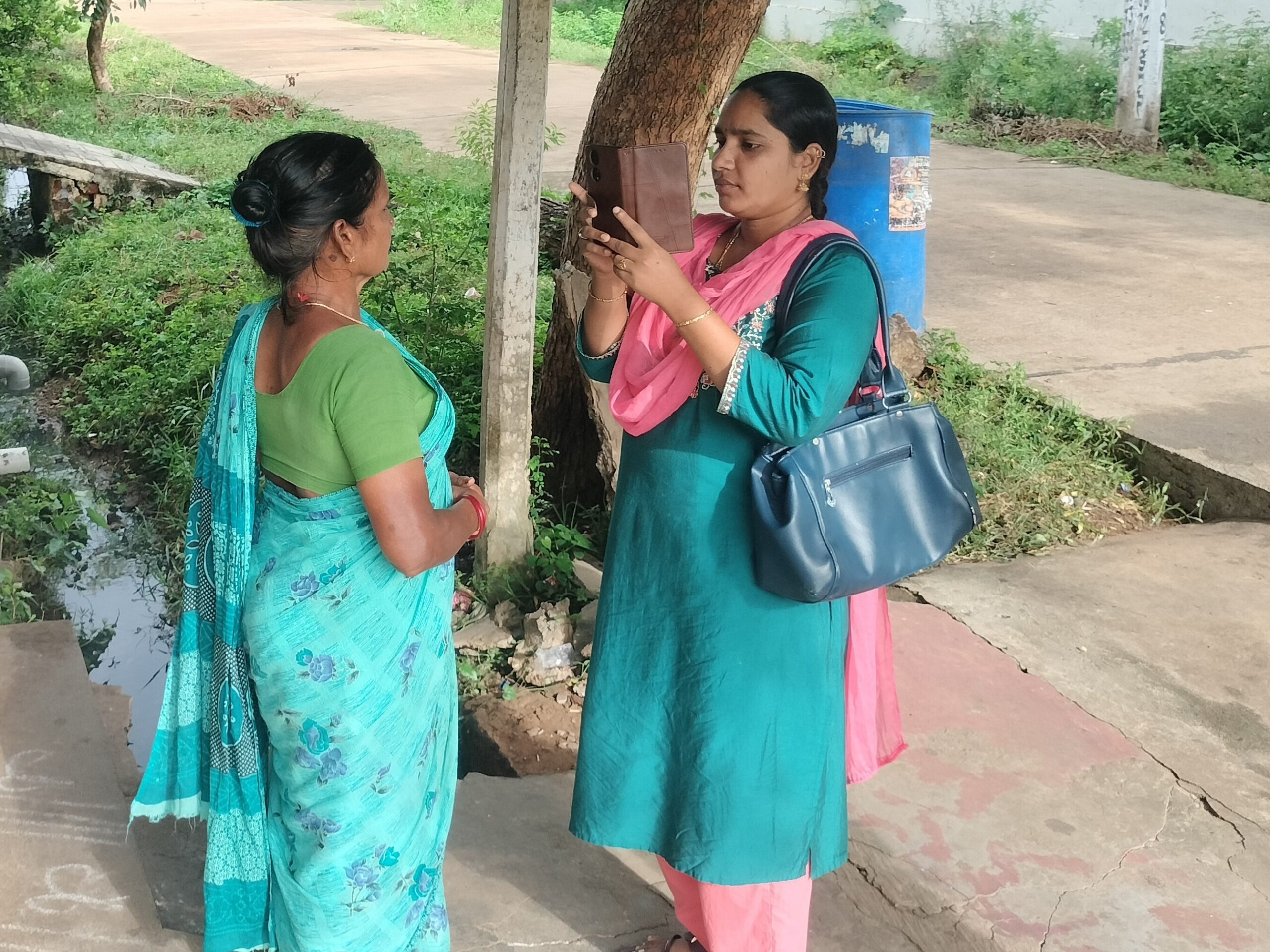 ‘మొరాయించిన పింఛన్ల నెట్వర్క్’