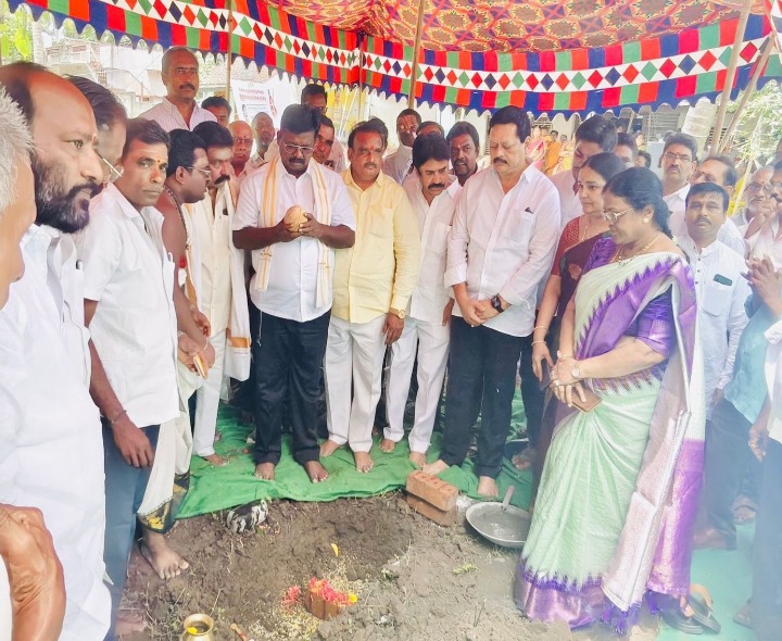 చేనేత సహకార సంఘ భవన నిర్మాణానికి శంకుస్థాపన