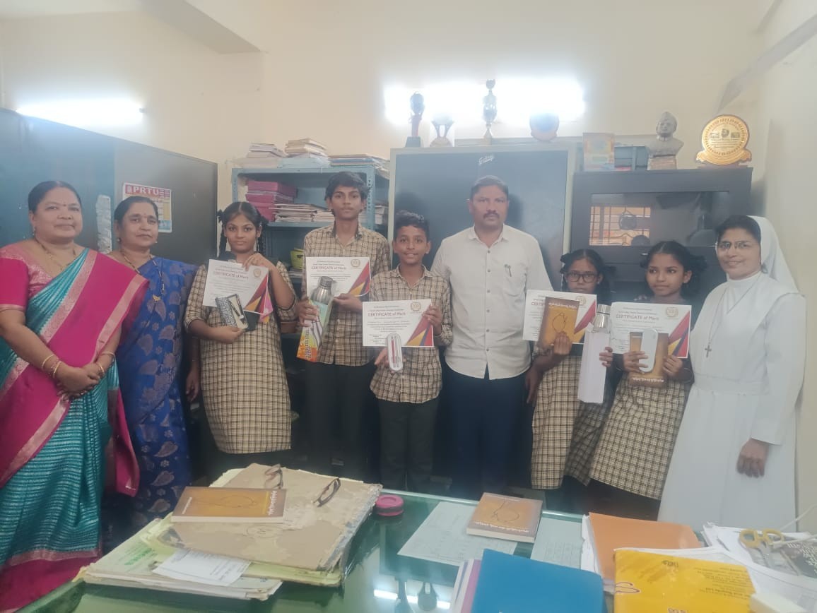 వ్యాసరచన పోటీల్లో బీఆర్ఐజీ విద్యార్థుల ప్రతిభ