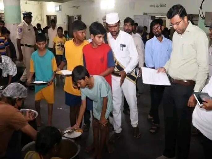 పాఠశాలను ఆకస్మికంగా తనిఖీ చేసిన కలెక్టర్