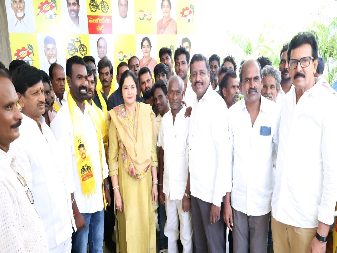 తెలుగుదేశం పార్టీలో పలువురి చేరిక