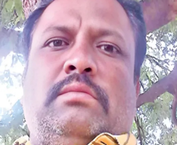 కారు ఢీకొని టీడీపీ నాయకుడి మృతి