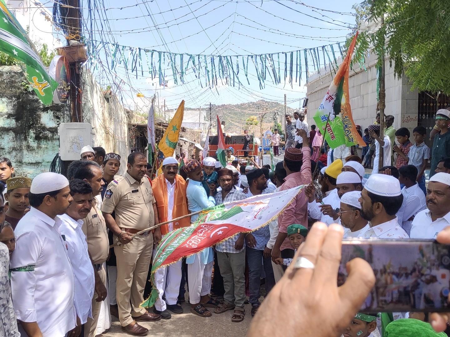 పెద్దతుంబళంలో ఘనంగా మిలాద్ ఉన్ నబీ వేడుకలు