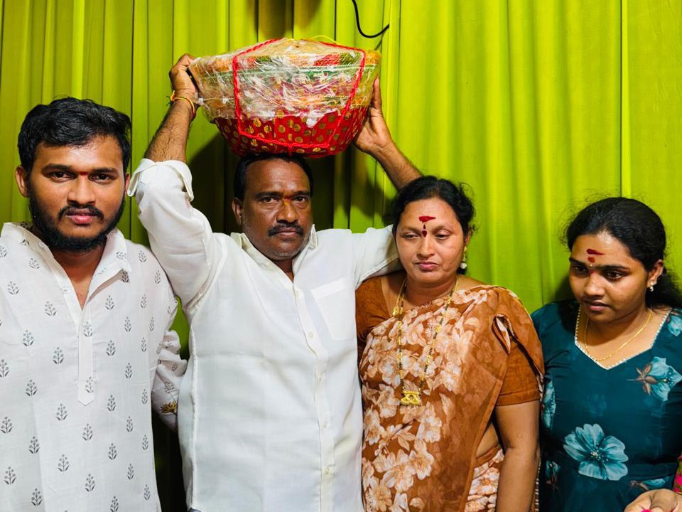 సూర్యాపేటలో రూ.1,01,000 పలికిన లడ్డు వేలం పాట