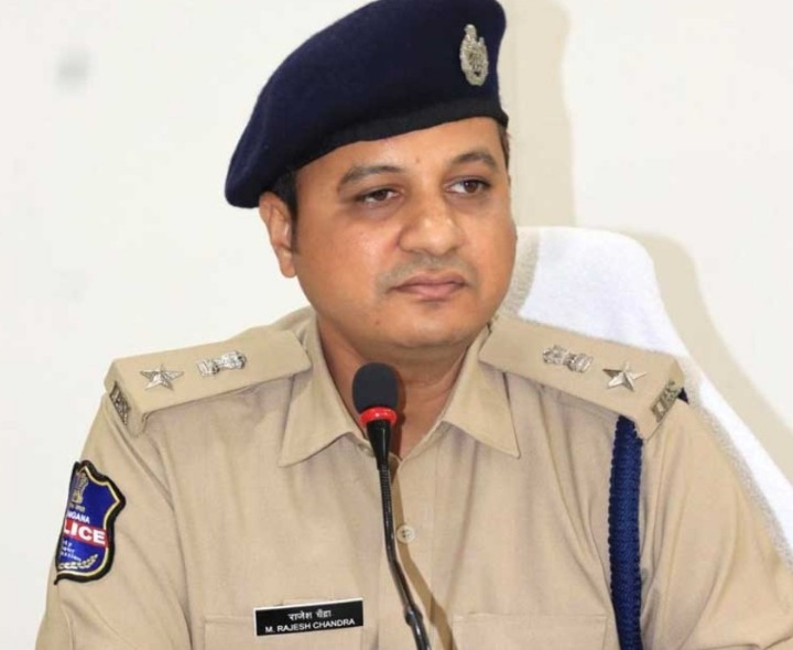 ‘300 మంది పోలీసు అధికారులతో పటిష్ట బందోబస్తు’