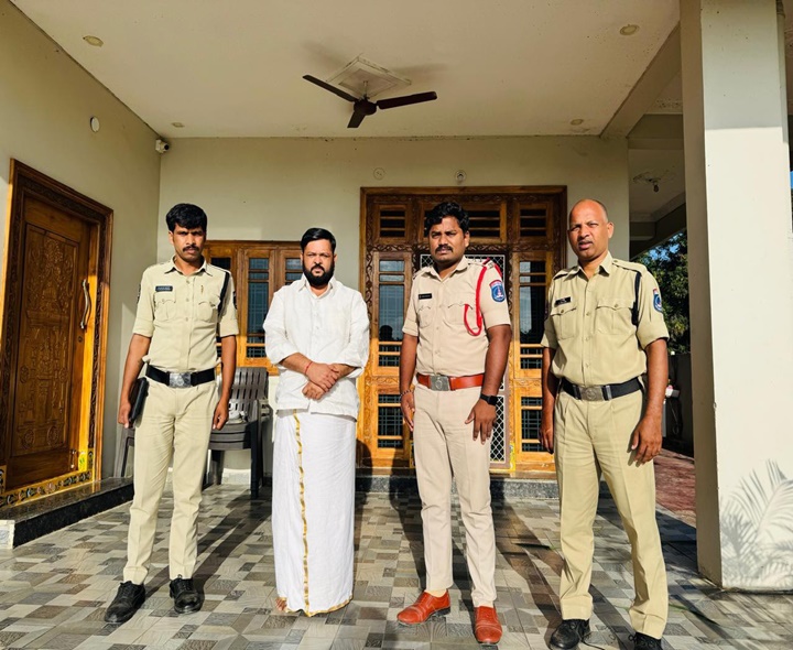ఎల్‌హెచ్‌పీఎస్ రాష్ట్ర అధ్యక్షుడు హౌస్ అరెస్ట్