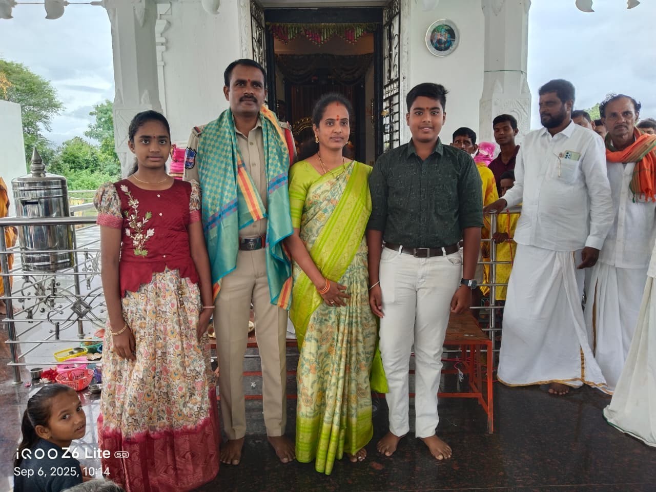 రామ మందిరాన్ని దర్శించుకున్న ఎస్సై జీవన్ రెడ్డి