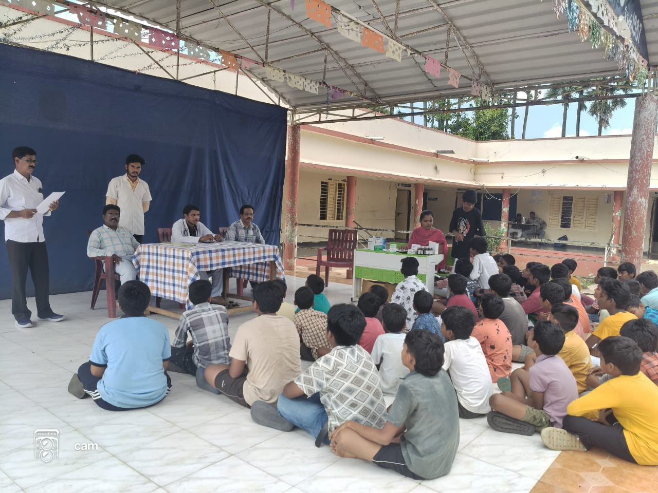 గురుకుల బాలుర వసతి గృహంలో వైద్య శిబిరం