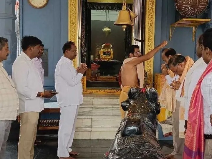 బుద్ధారం ఆలయంలో ఎమ్మెల్యే ప్రత్యేక పూజలు