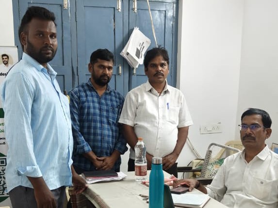 నల్లకాలువ సచివాలయాన్ని తనిఖీ చేసిన ఎంపీడీవో