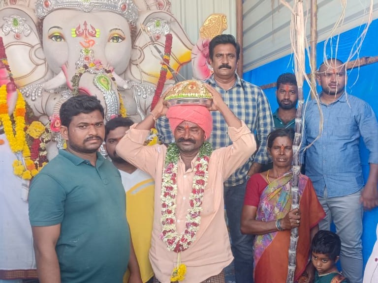 సిద్దవటంలో రూ.70 వేలు పలికిన వినాయకుడి లడ్డూ