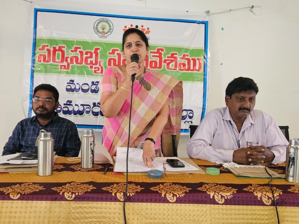 ‘గ్రామాలలో మౌలిక వసతులపై దృష్టి సారించాలి’