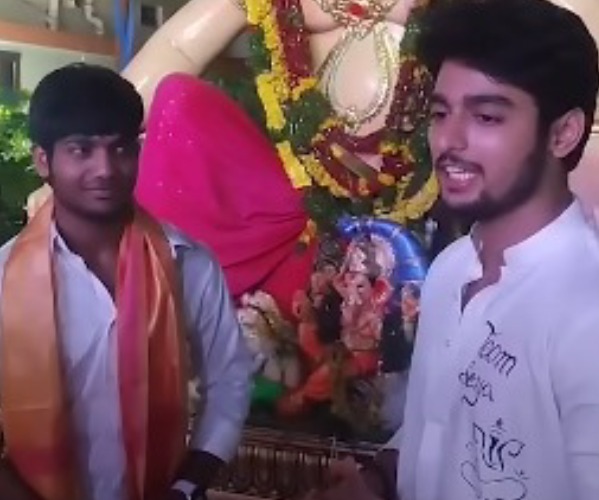 రూ.99కే.. 333 కిలోల గణపతి లడ్డూ..!
