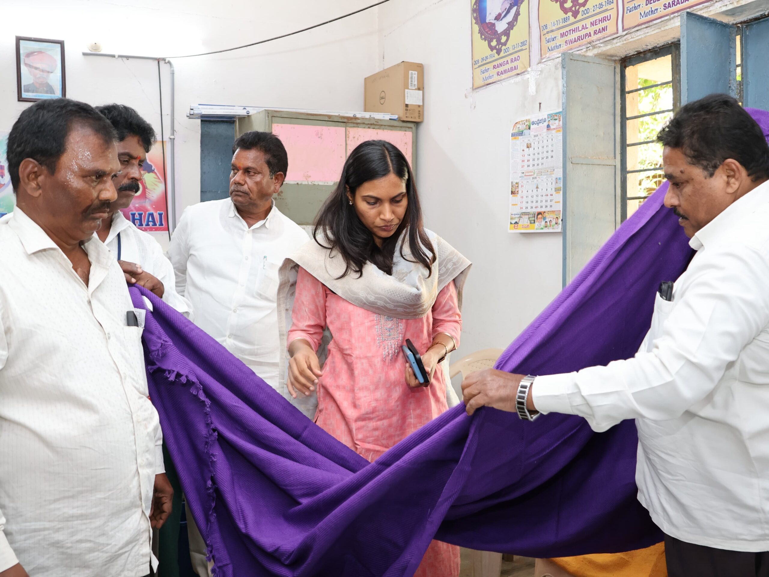 బీసీ హాస్టల్‌ను తనిఖీ చేసిన కలెక్టర్