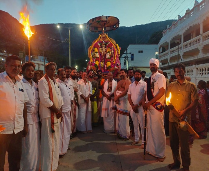 పెంచలకోనలో కొనసాగుతున్న స్వామి అమ్మవార్ల పవిత్రోత్సవములు