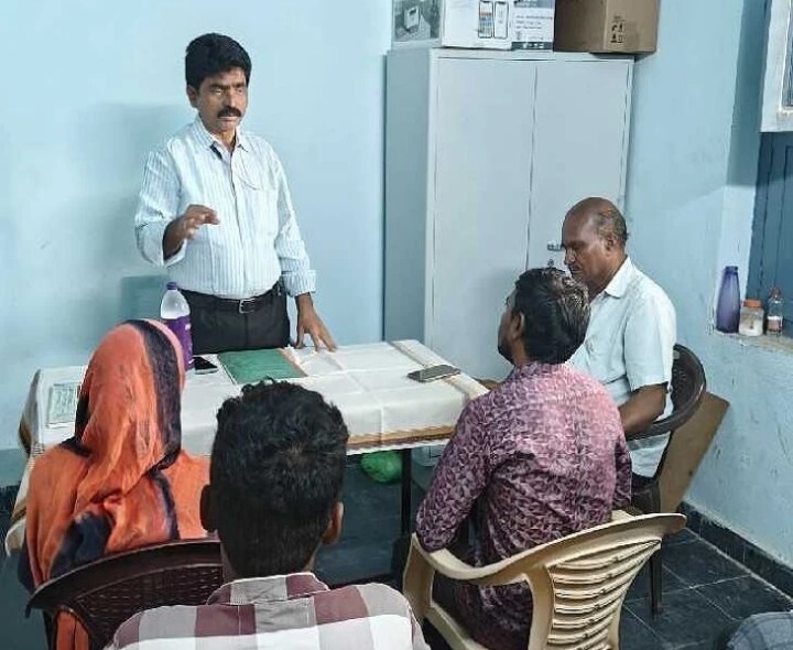 ఉద్యోగులతో ప్రత్యేక సమావేశం నిర్వహించిన ఎంపీడీవో