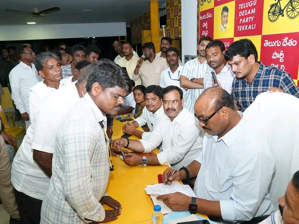 ప్రజల సమస్యల పరిష్కారానికి కృషి చేస్తా : మంత్రి