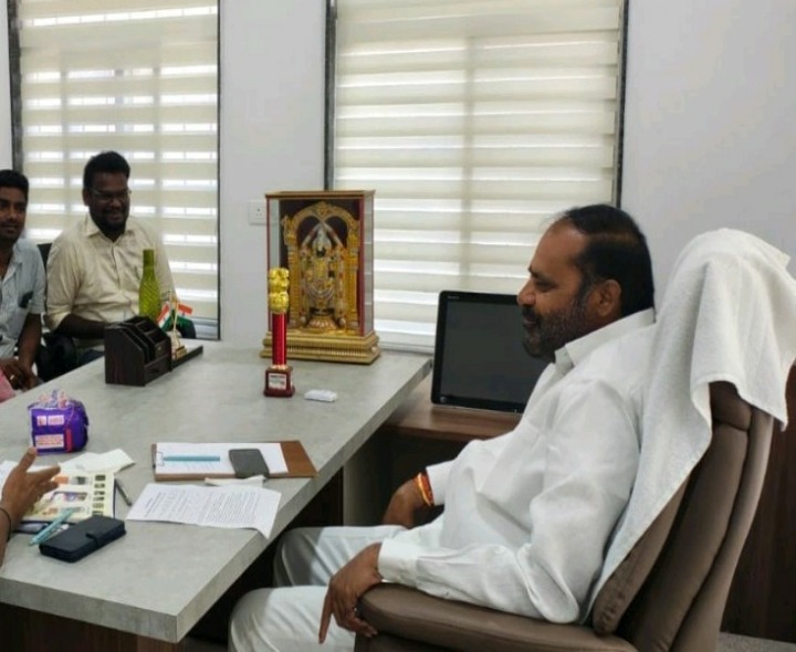 యూరియా సక్రమంగా సరఫరా చేసేలా చర్యలు: ఎమ్మెల్యే
