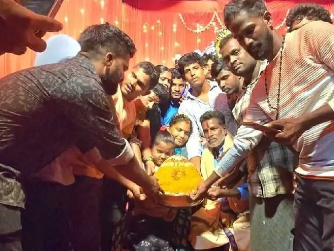 రూ.86వేలు పలికిన గణేష్ లడ్డూ