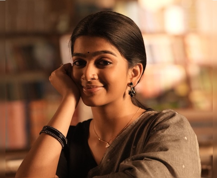 నాకు రాజకీయాలంటే ఆసక్తి.. అందుకే..!