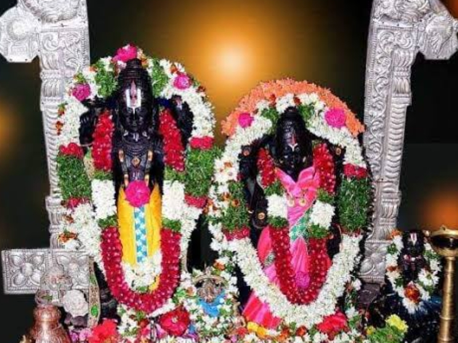 భక్తులకు ఆలయ ఈవో సూచన