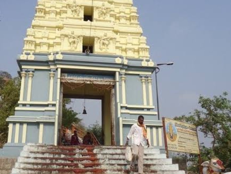 నేడే చంద్రగ్రహణం.. ఆలయాలు మూసివేత