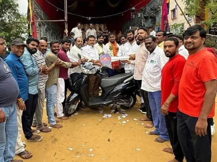 లక్కీ డ్రా.. రూ.100కే ఎలక్ట్రిక్ బైక్