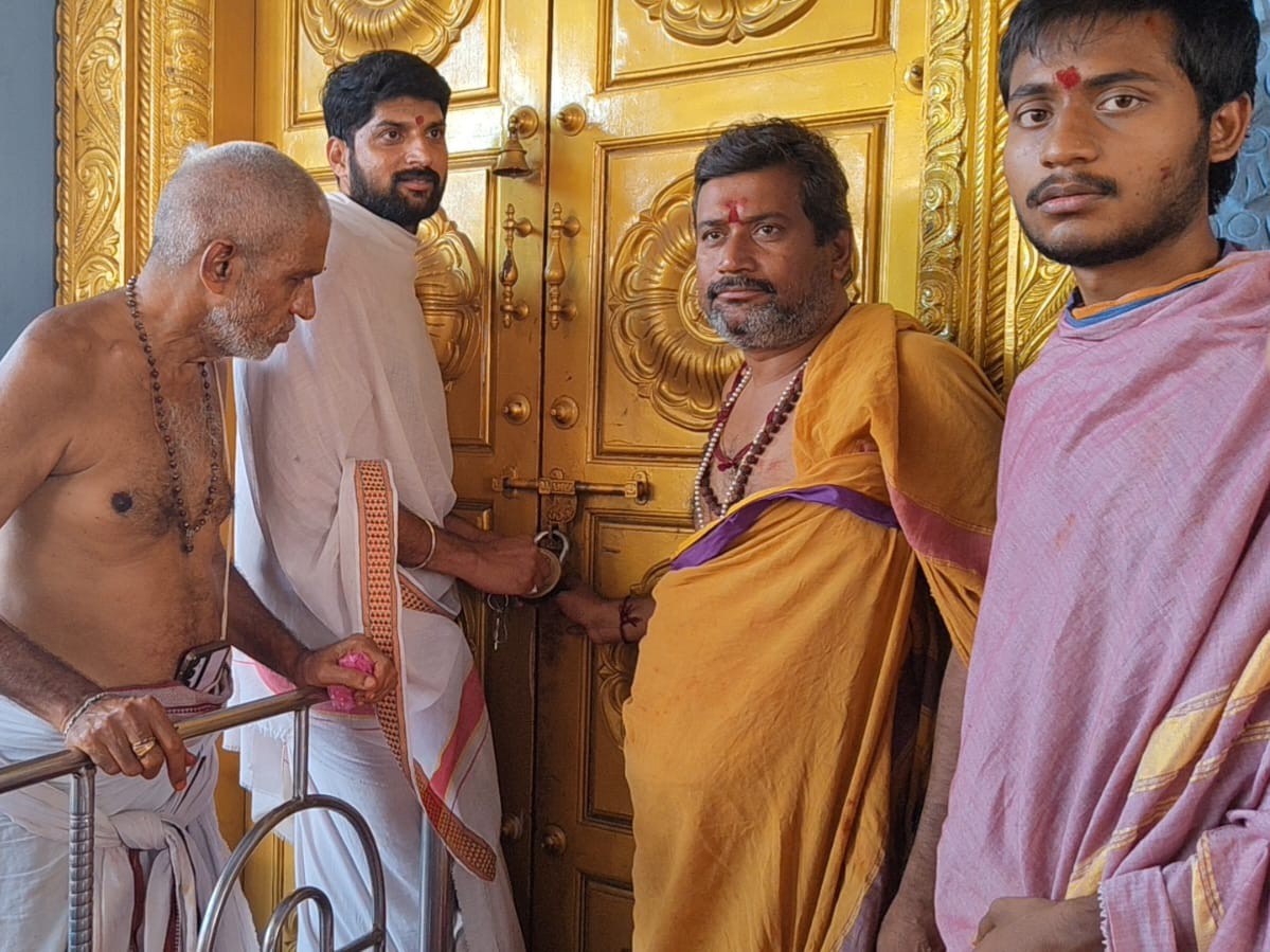 జొన్నవాడ కామాక్షమ్మ ఆలయం మూసివేత