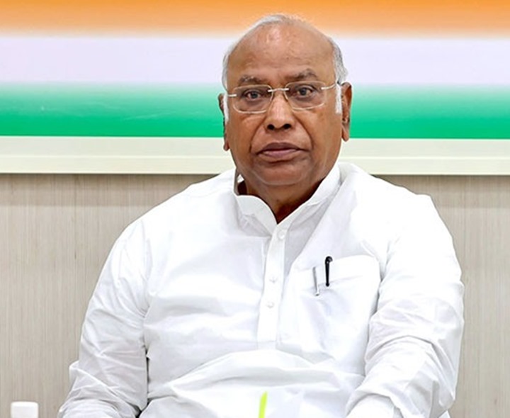 ఎన్నికల కమిషన్‌పై ఖర్గే సంచలన వ్యాఖ్యలు